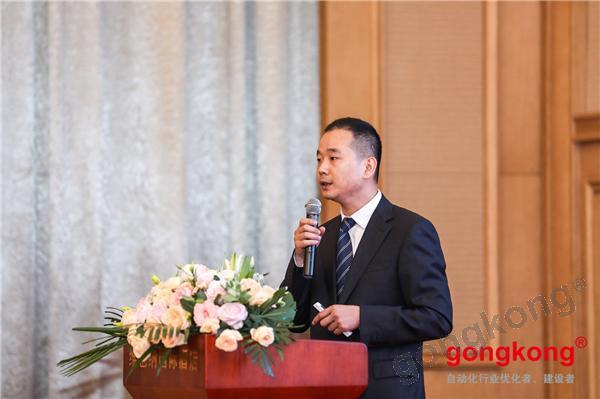 一天两场论坛，场场爆满，他们如何看这两个行业