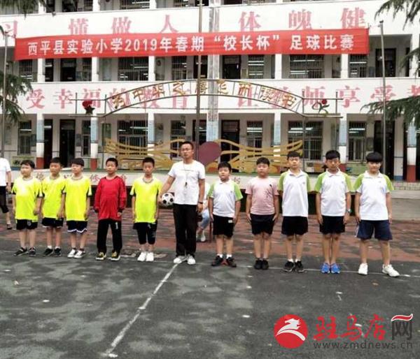 14日教育热门回顾：成都中考题出现利物浦FC：“FC”是什么的缩写？