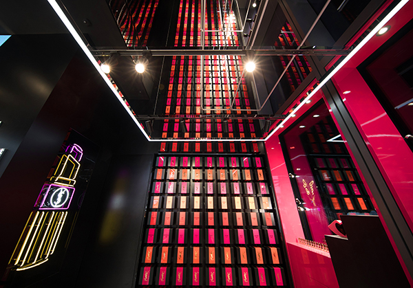 ysl圣罗兰美妆官方直播,ysl圣罗兰美妆广告视频