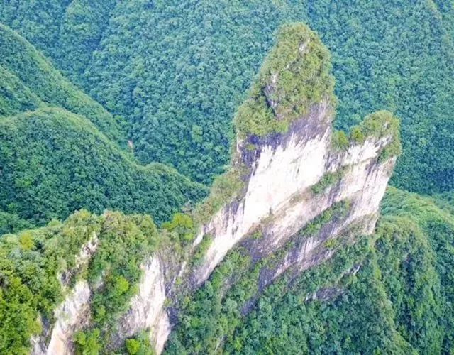 长阳是一个山清水秀的好地方,长阳很美的城