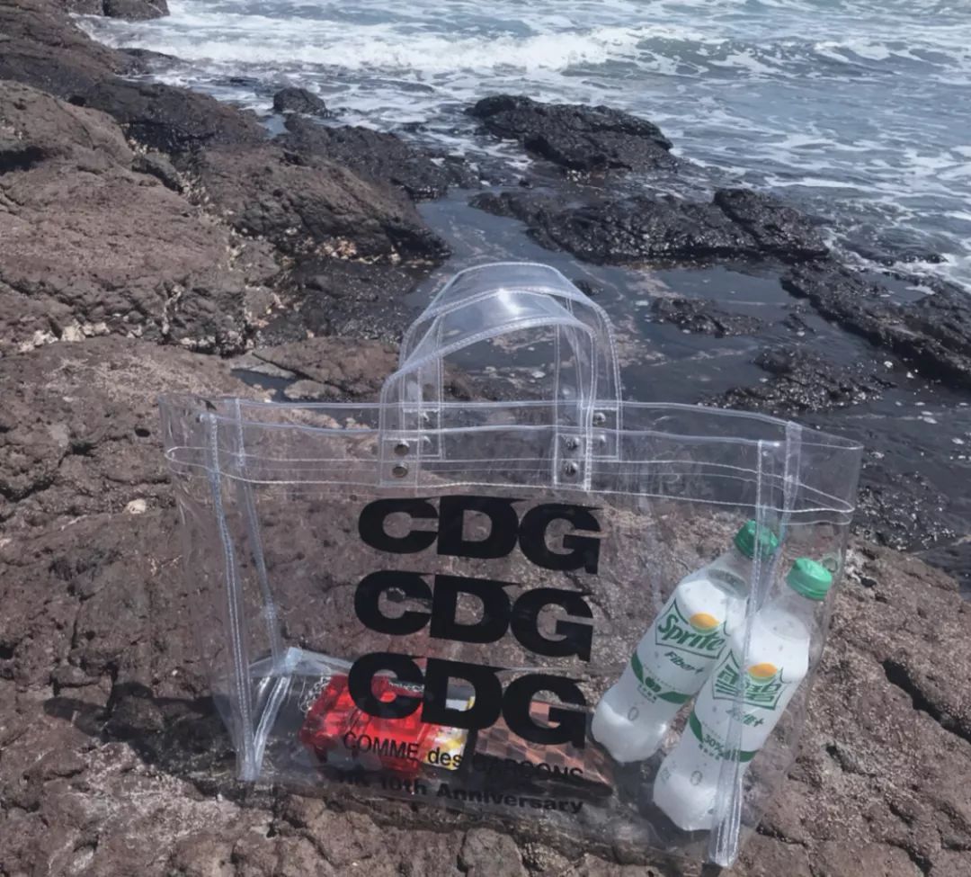 prada包包日常护理 (包包的护理方法和注意事项)