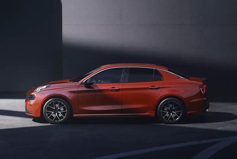 领克031.5t三缸混动,领克03怎么样四缸