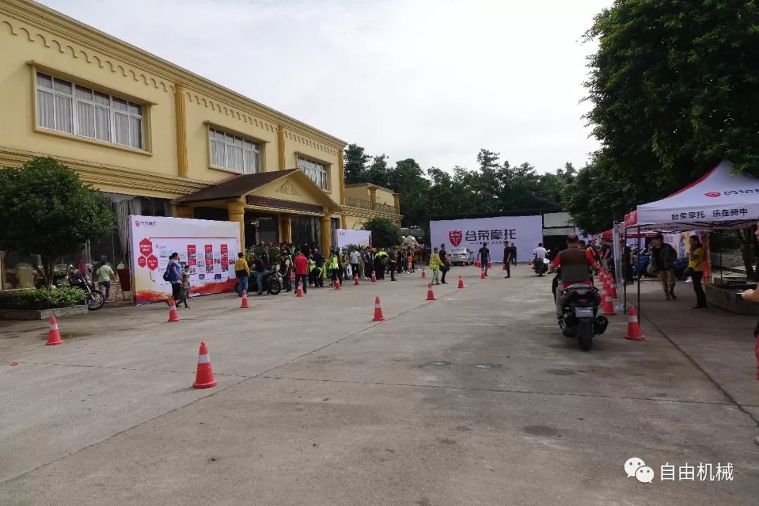 小小的山城,小小山城