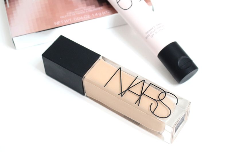 干皮粉底液持久不脱妆秋冬,干皮女孩的护肤品