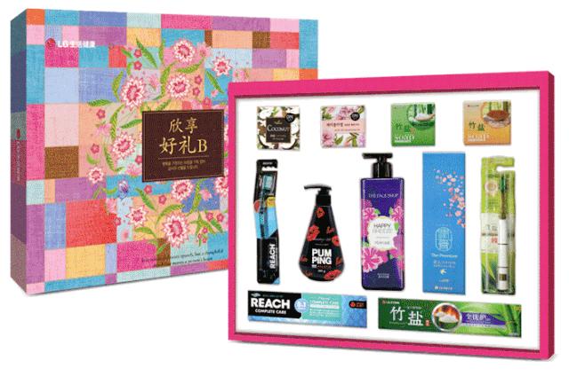 斯凯奇199元一双的鞋,阿迪达斯29元衣服