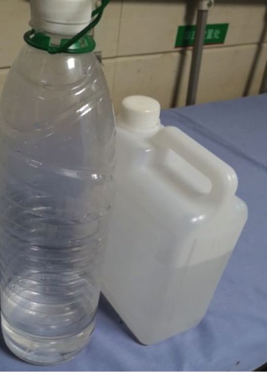 医生，我喝假酒中毒了！医生：接着喝！喝50度的！