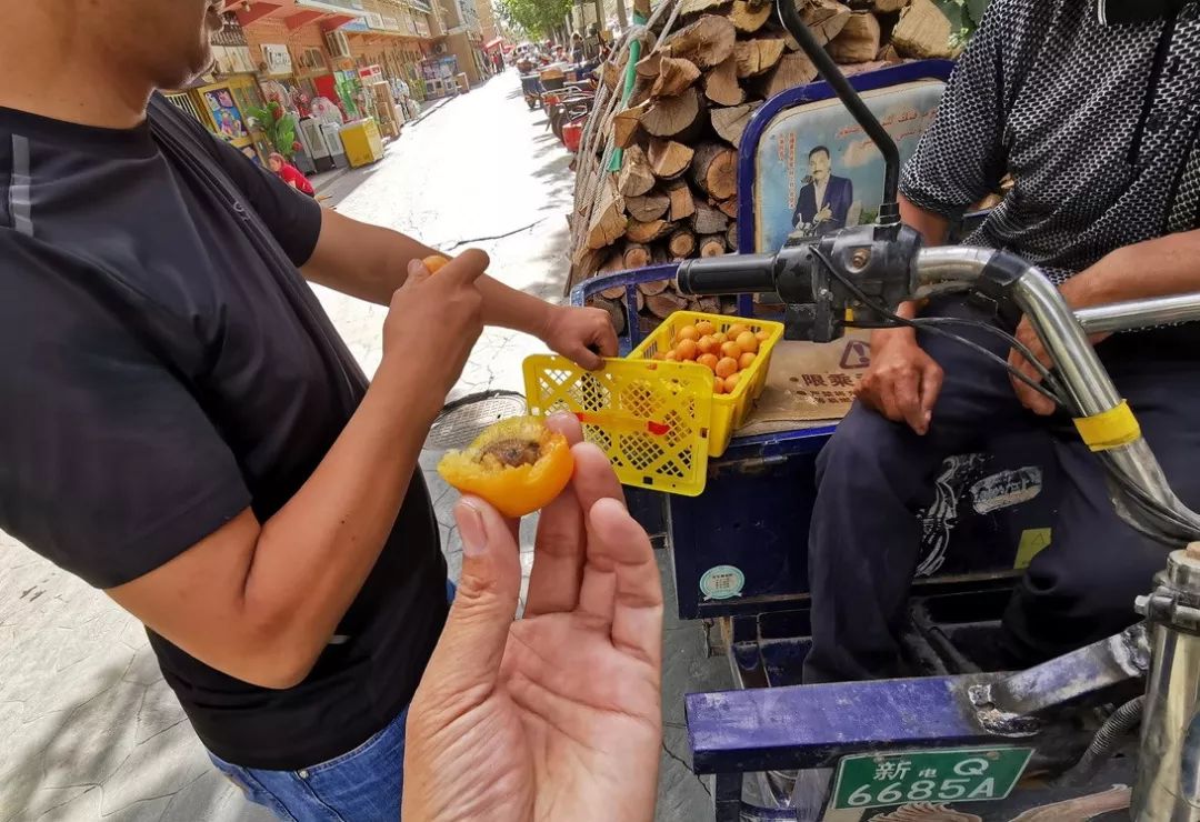 新疆英吉沙小刀村旅游,喀什自驾英吉沙