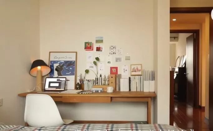 断舍离女人插画,断舍离收纳达人整理房间视频日本