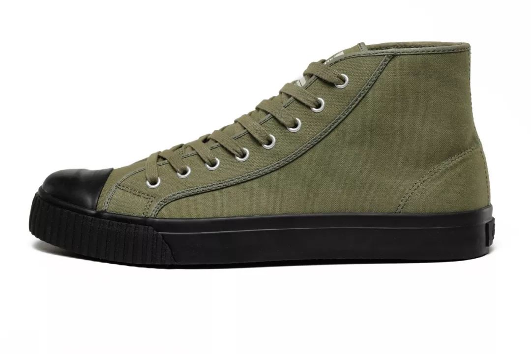 现在的女生找对象不按自身条件找,女孩找对象都看颜值