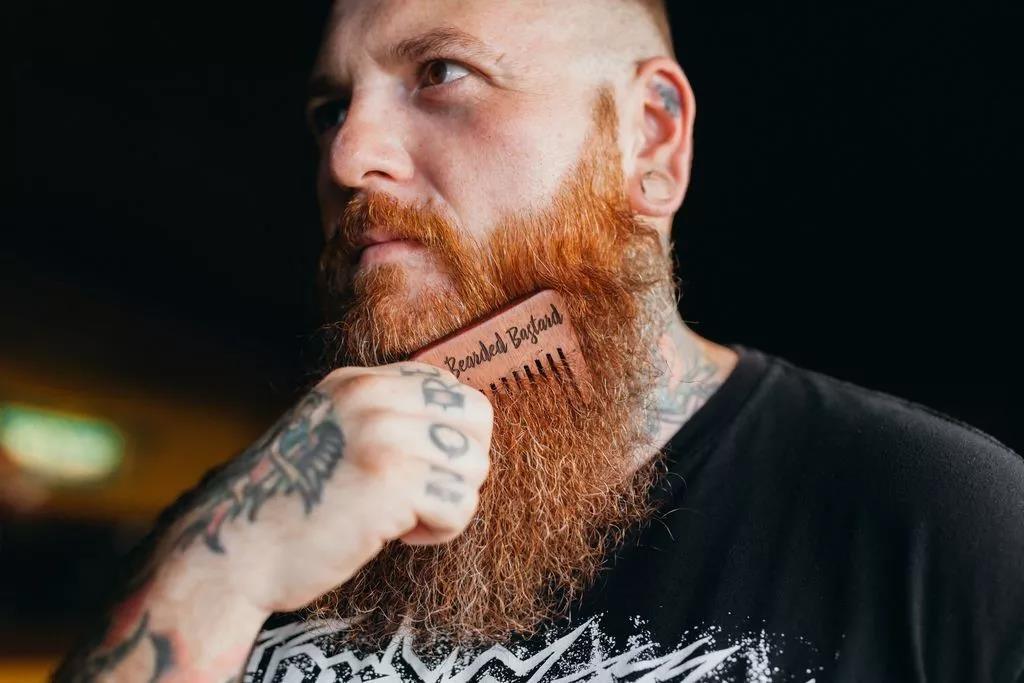 4岁孩子长小胡须,4岁小男孩长小胡须