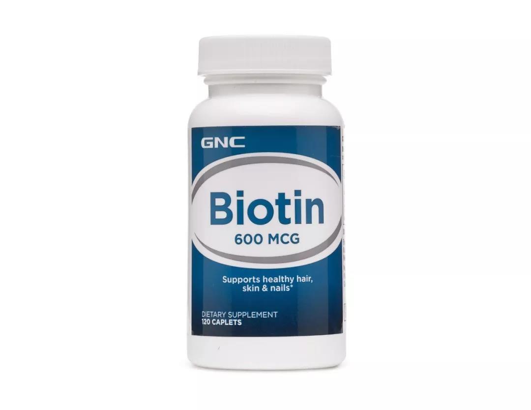 4岁孩子长小胡须,4岁小男孩长小胡须