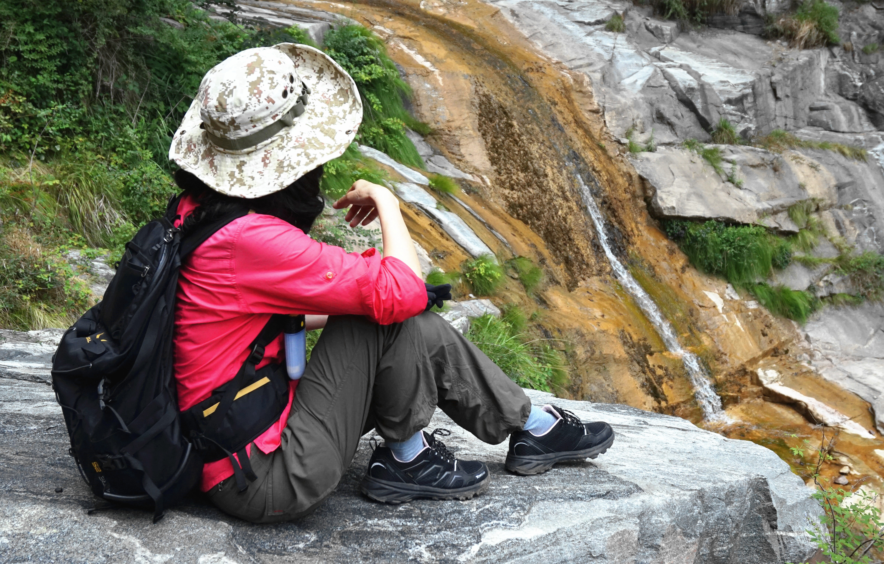 探路者新出的goretex鞋怎样,探路者徒步鞋goretex怎么穿