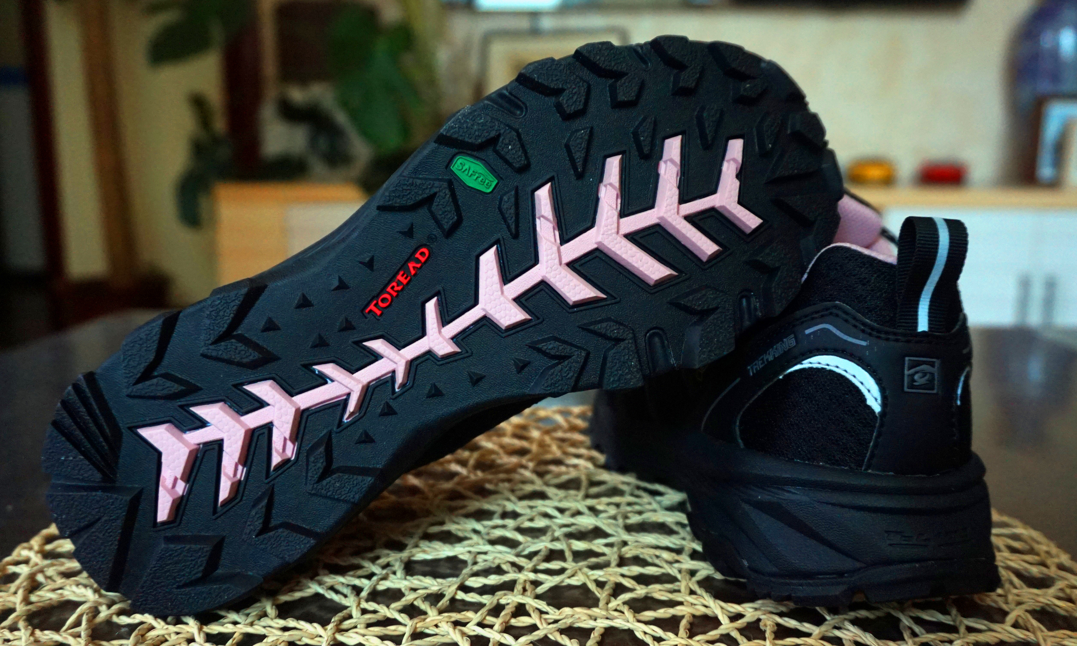 探路者新出的goretex鞋怎样,探路者徒步鞋goretex怎么穿