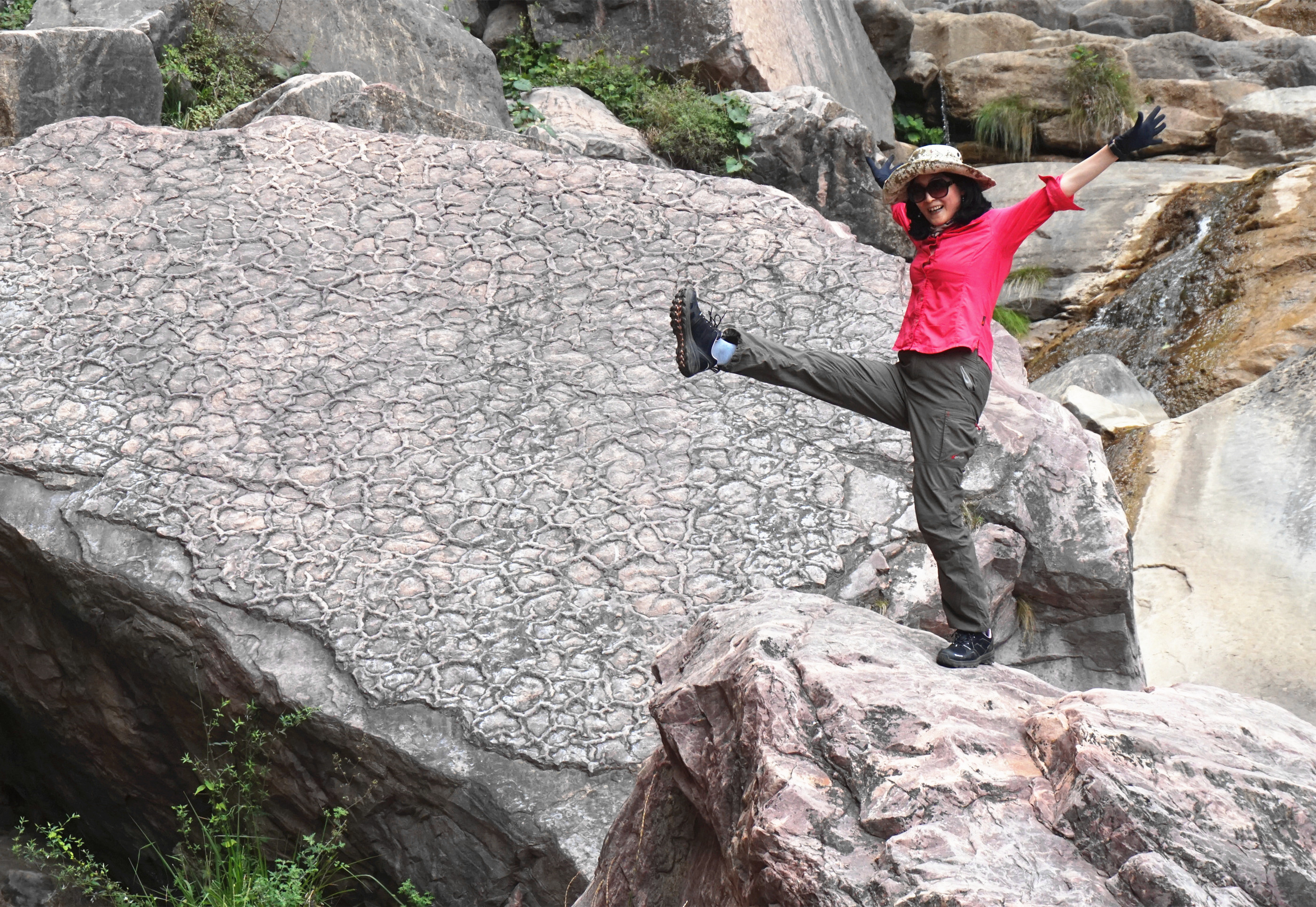 探路者新出的goretex鞋怎样,探路者徒步鞋goretex怎么穿