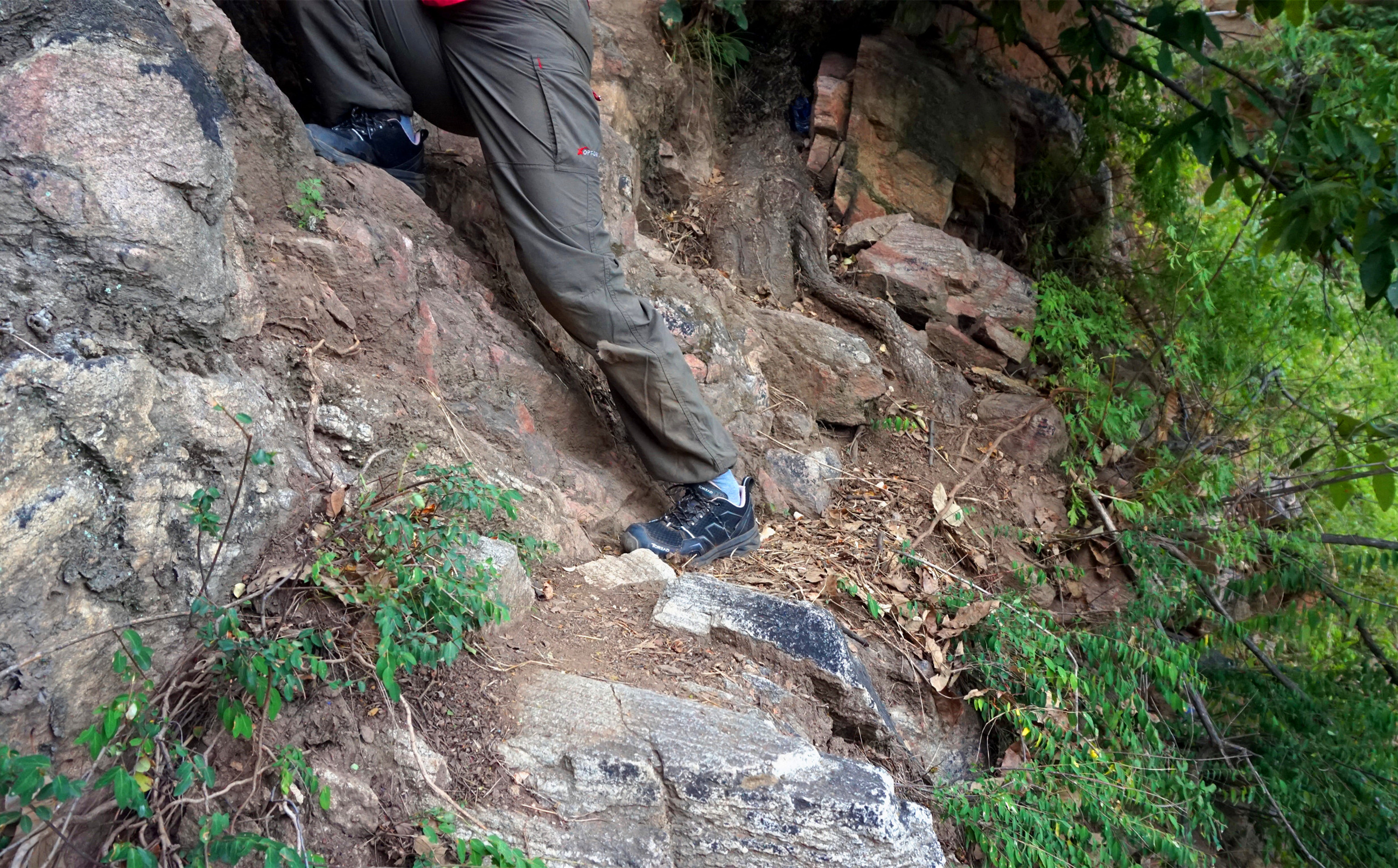 探路者新出的goretex鞋怎样,探路者徒步鞋goretex怎么穿