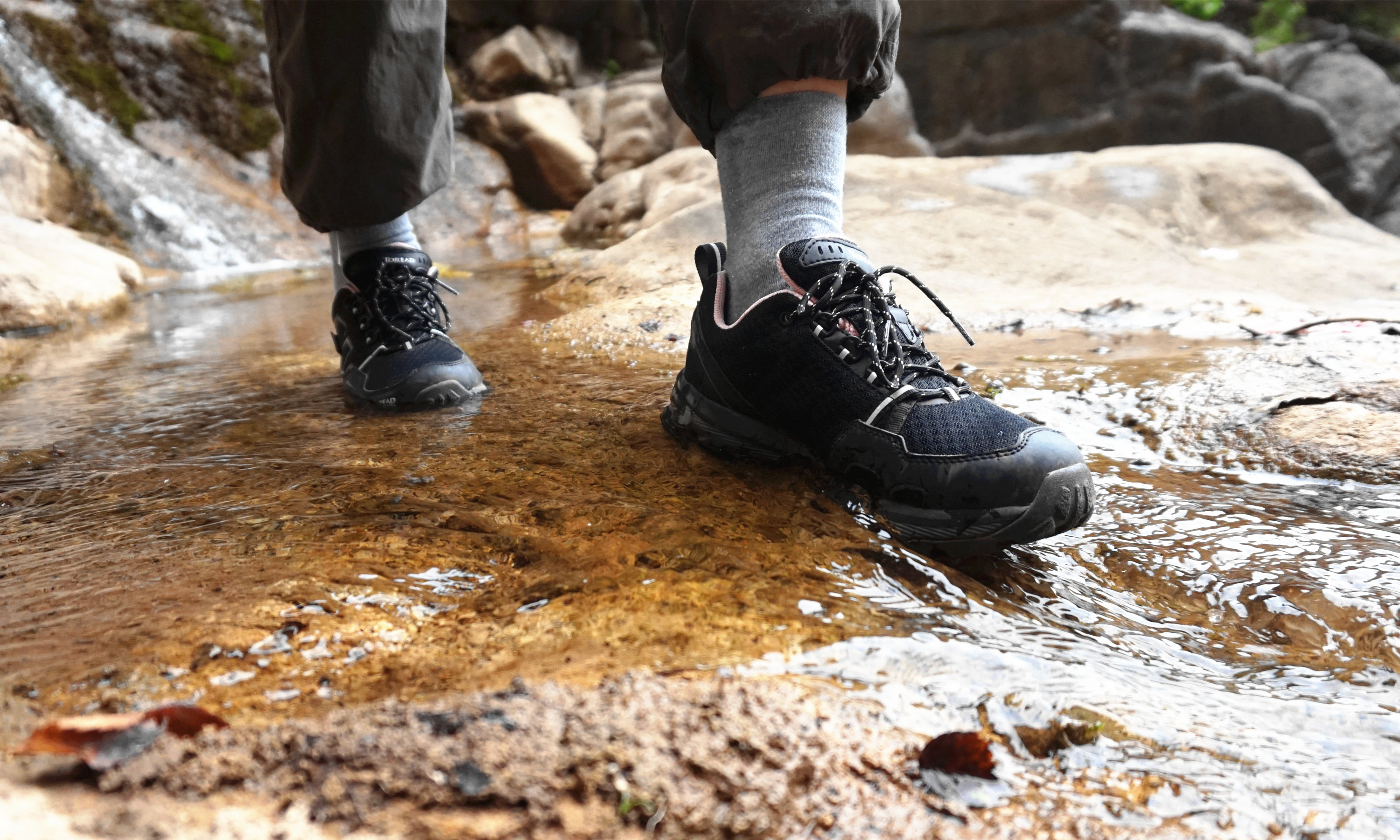 探路者新出的goretex鞋怎样,探路者徒步鞋goretex怎么穿