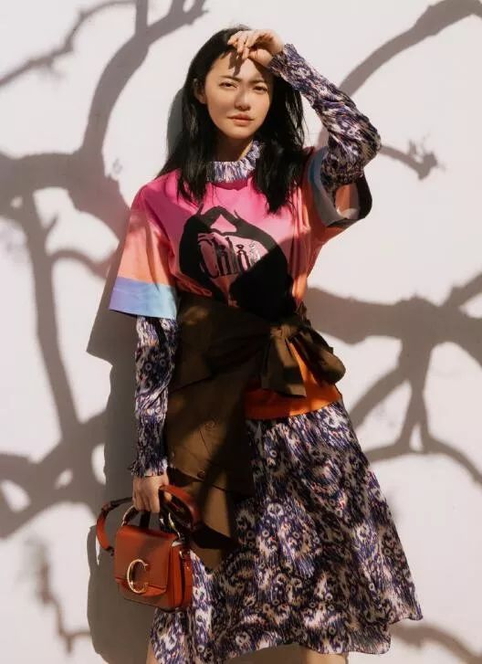 中年如何显年轻,两米八气场全开