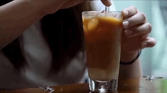 网购越南土特产|炼奶冰咖法包猪肝酱扎肉春卷虾片，一个下午茶全都拥有