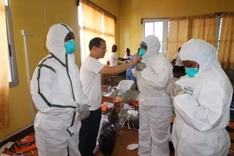 “首都十大健康卫士”揭晓来听听这10位医生的故事