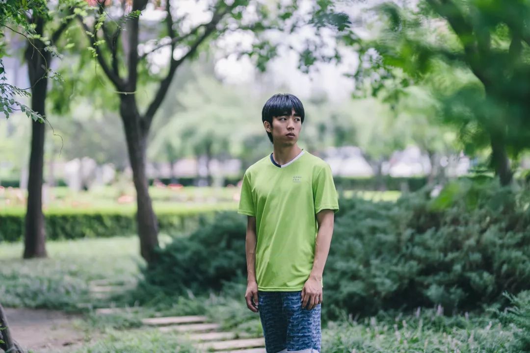 台湾变态黑发明把“水渠”造进衣服里！大水1秒排干，不湿身