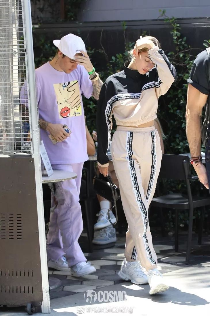 比伯海莉最近新消息,时尚典礼比伯海莉