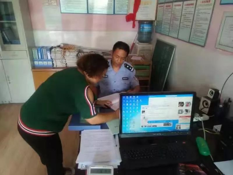 开学啦！璧山公安送来“平安礼”