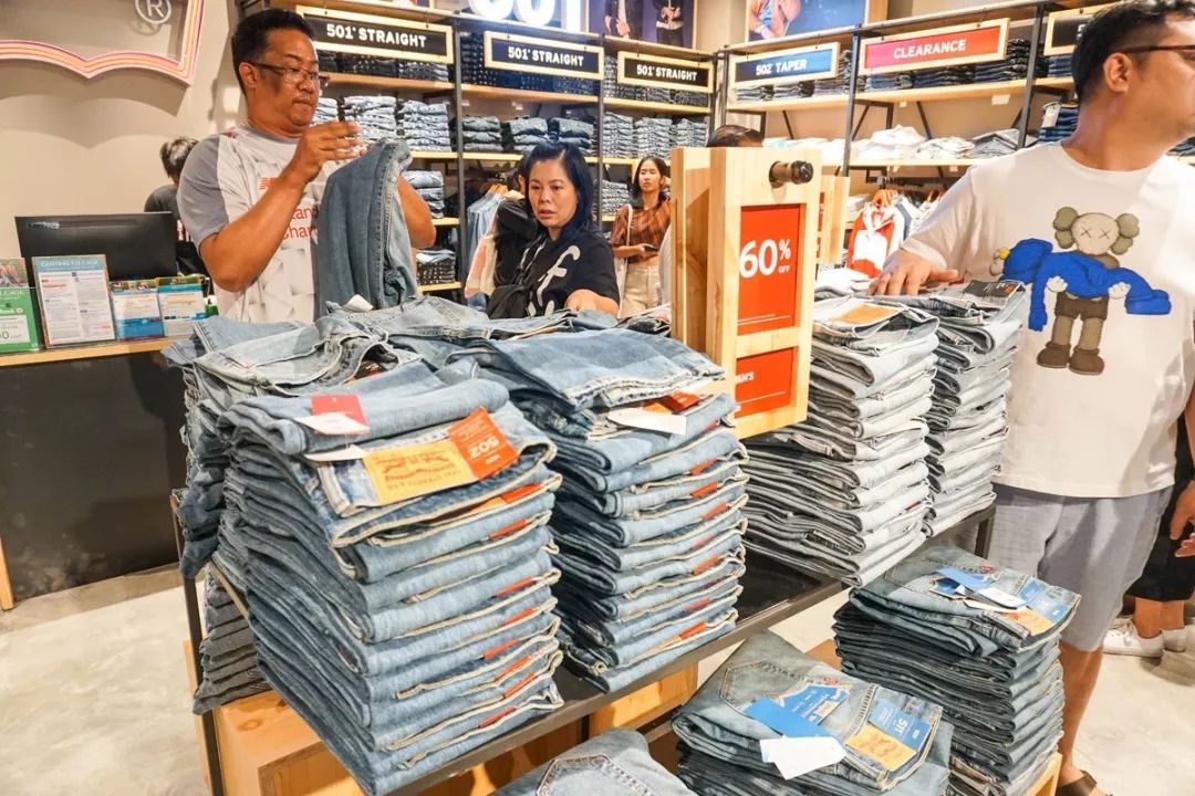 兰蔻200口红全球购,泰国买兰蔻口红