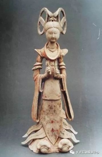 喜讯|在长武出土的双环鬓女俑进京特展，献礼中华人民共和国成立70周年