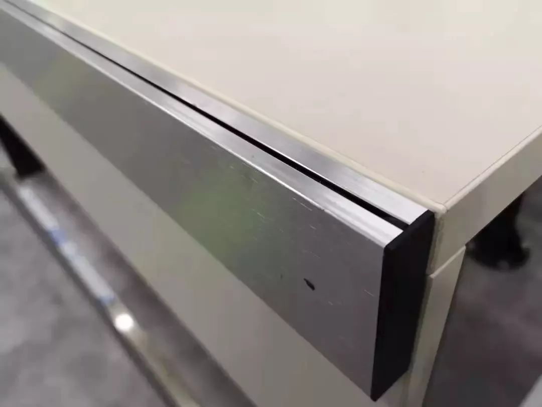 科技感爆棚的教室,科技感十足教室