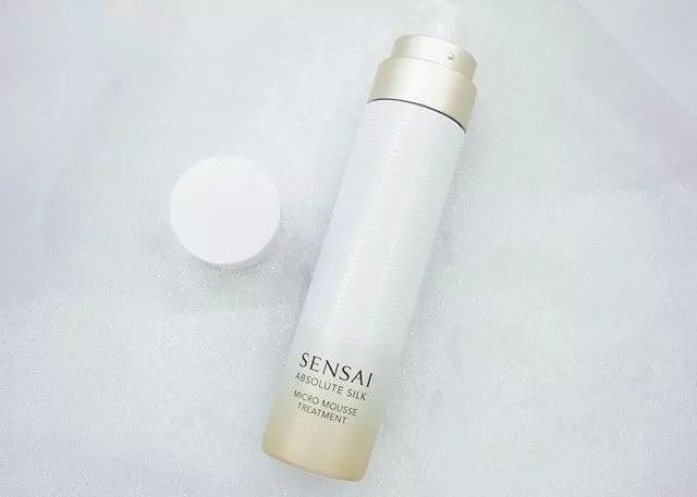 嘉娜宝保湿滋润全身身体乳,保湿粉底霜嘉娜宝