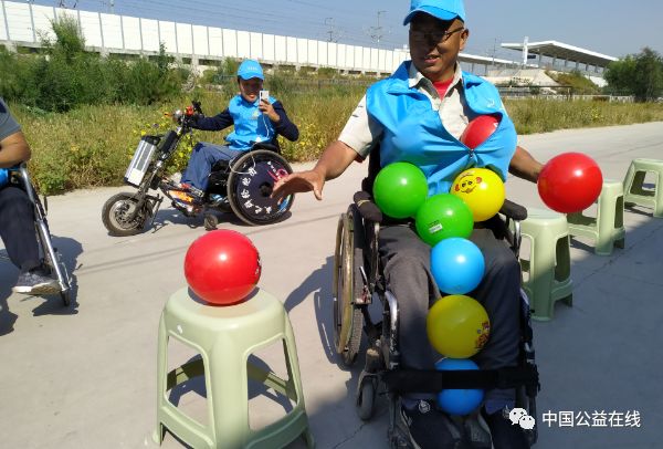 山西香丹清商贸有限公司携手忻州九康大药房慰问脊髓损伤残友