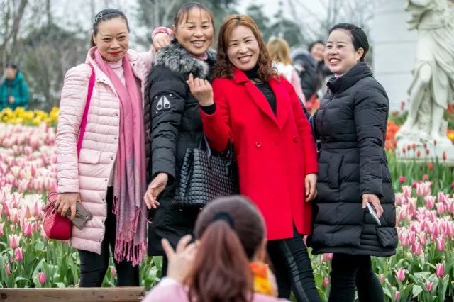 什邡，我想和你谈一辈子恋爱