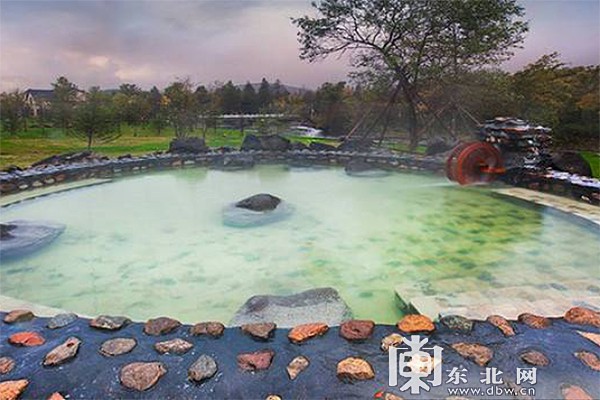共赴秋日约会黑龙江十大温泉来袭,龙江好玩的温泉