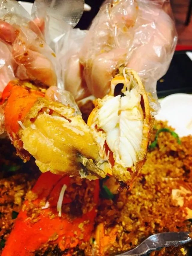 攻略来了！当上海人拿起醋和姜丝，全城的大闸蟹都充满了忧伤…