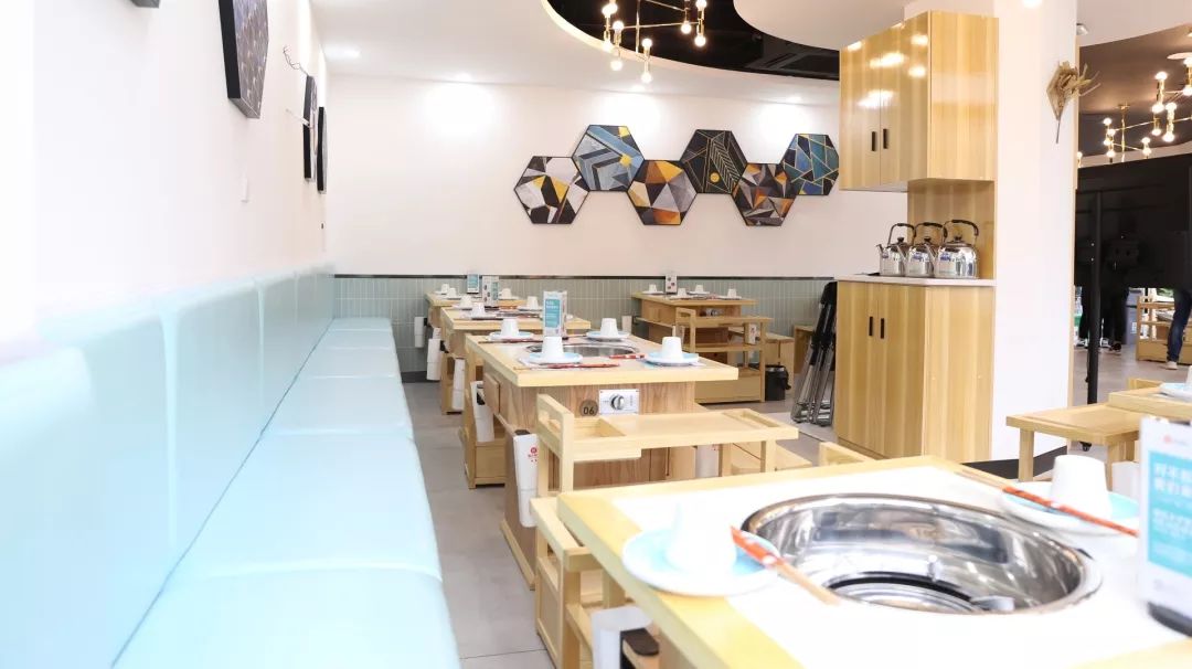 建设路串串屋头,屋头串串香泰来店