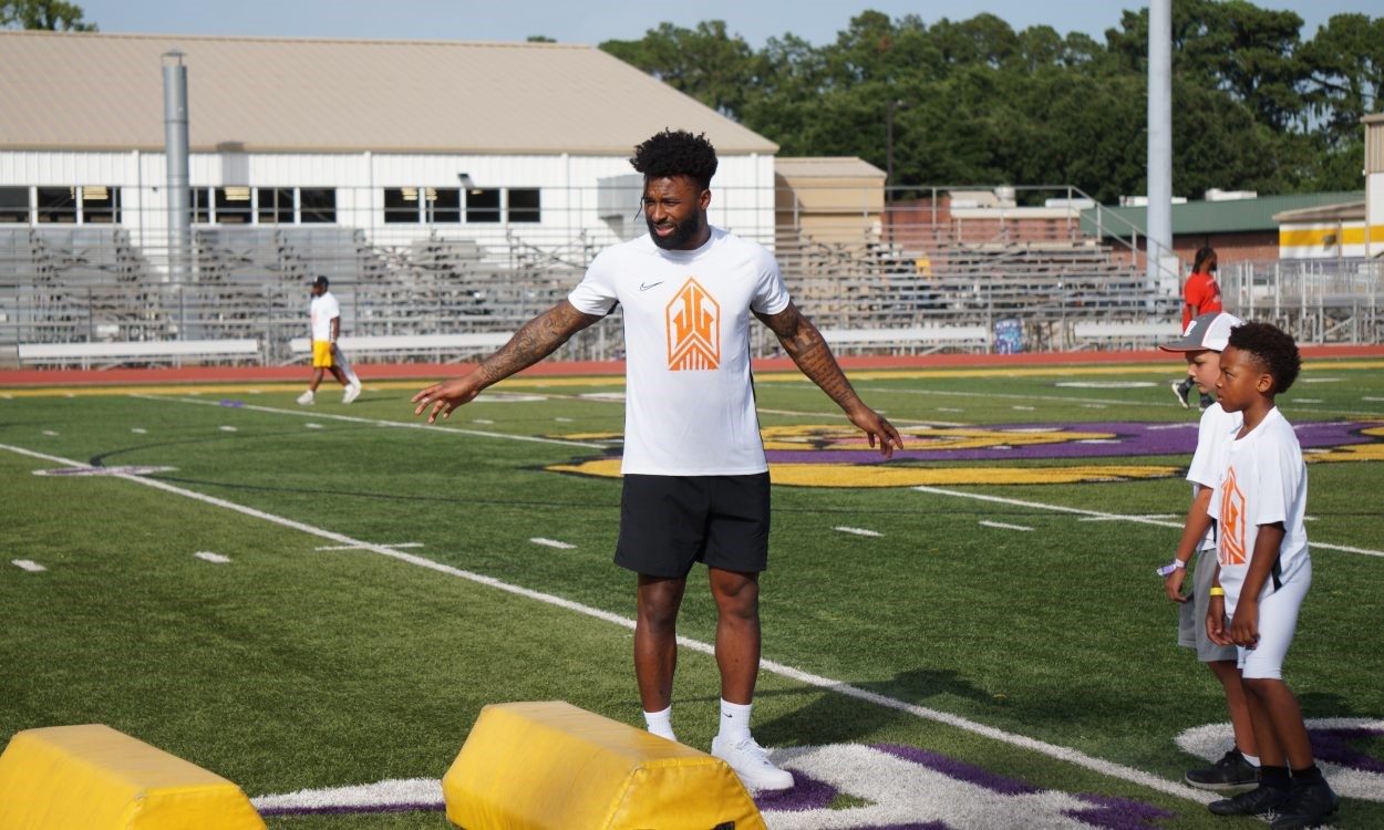 贾维斯打球,贾维斯越野片段