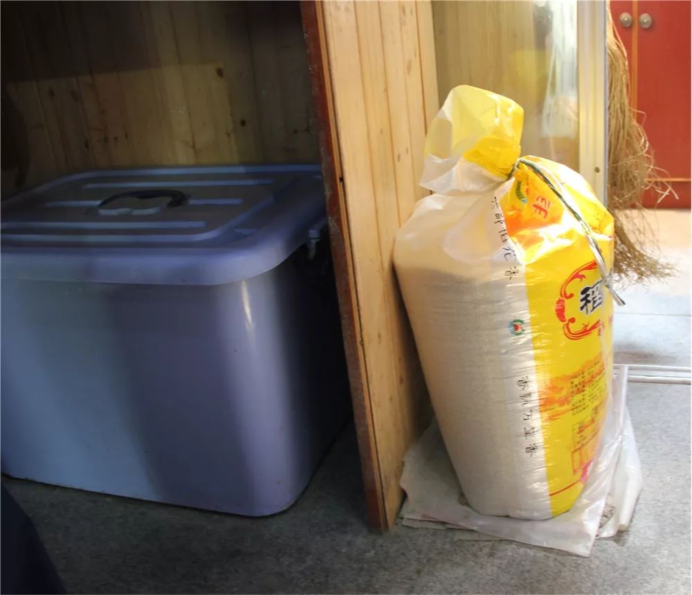 米鱼记、拾光海…南塘老街这4家人气店上黑榜！吃过2家以上的请举手！