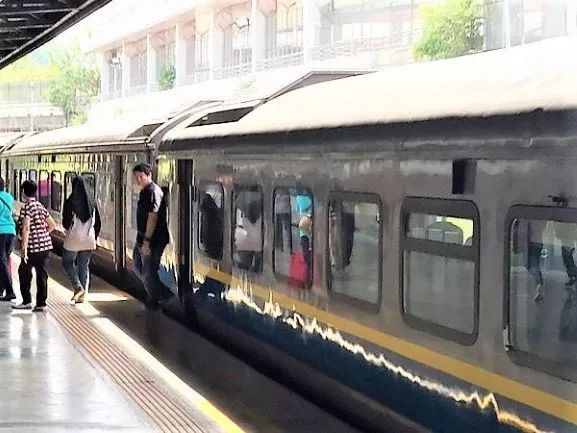 从新加坡去马来西亚新山最快方法,从新加坡到新山怎么去