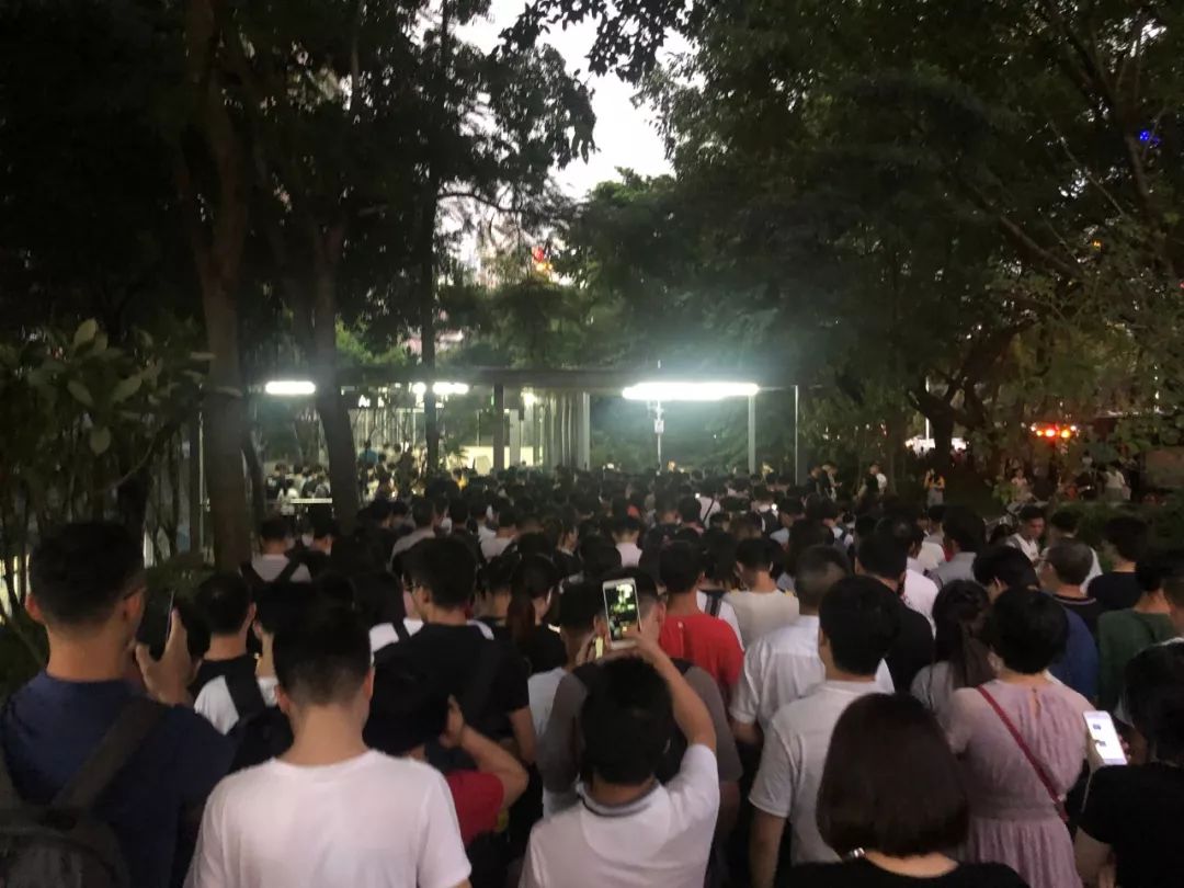 南京地铁10号线二期麒麟科技园,挤新开通的地铁线