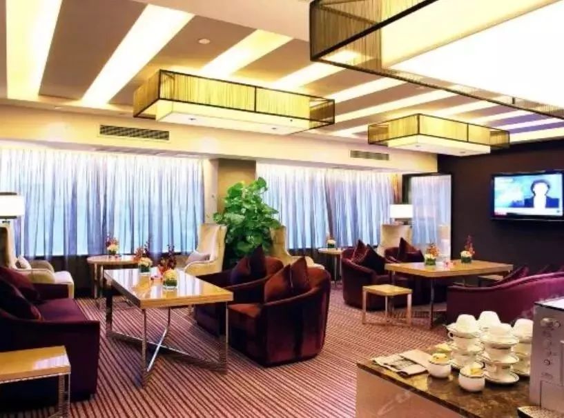 「直播秋糖」独家解密酒水第一热门“水晶宫”，508家客户背后的秘密……