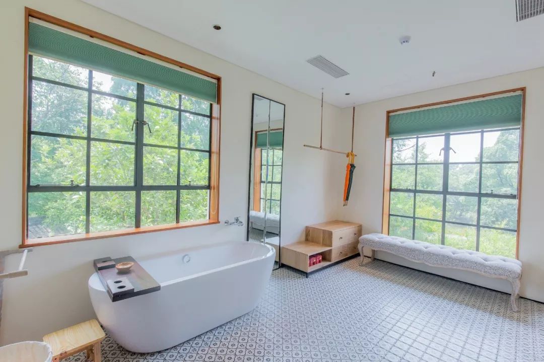 不输京都的乘船入户体验，15000m²水边村落刷新江浙沪度假体验，错峰直降千元