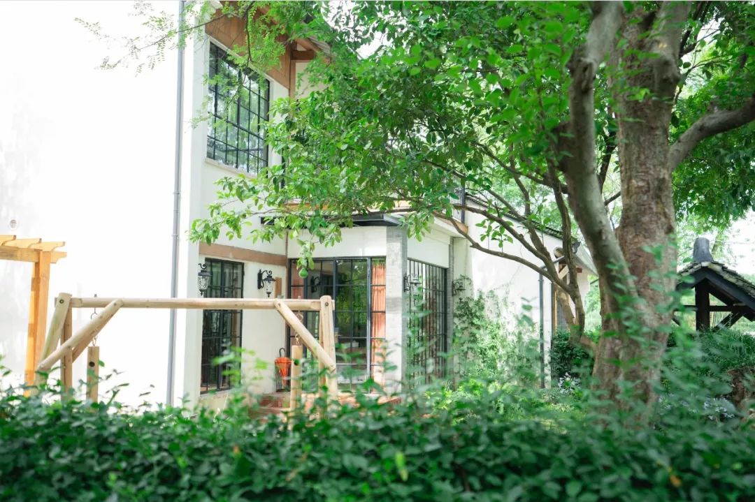 不输京都的乘船入户体验，15000m²水边村落刷新江浙沪度假体验，错峰直降千元