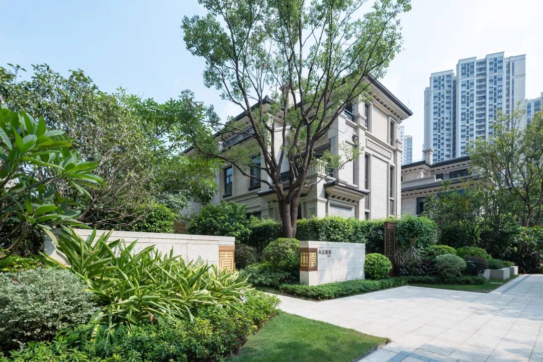 龙湖天宸原著二期有什么楼盘,沈阳龙湖天宸原著118平房间软装