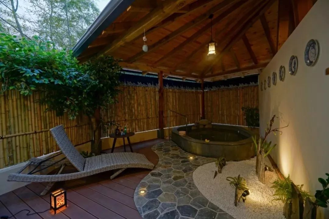 自驾游12个人住民宿,住200左右民宿3天1500左右