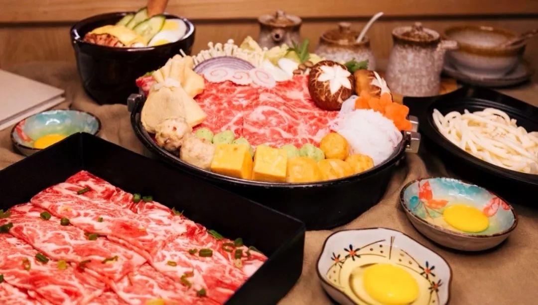 自驾游12个人住民宿,住200左右民宿3天1500左右