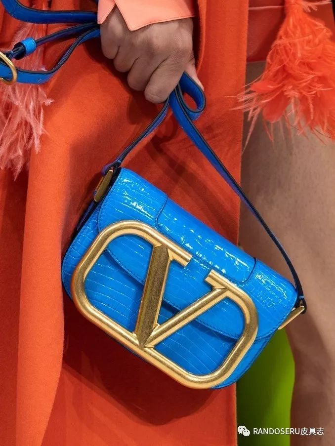 看完2020大牌新包，我的买包清单有几米长了…