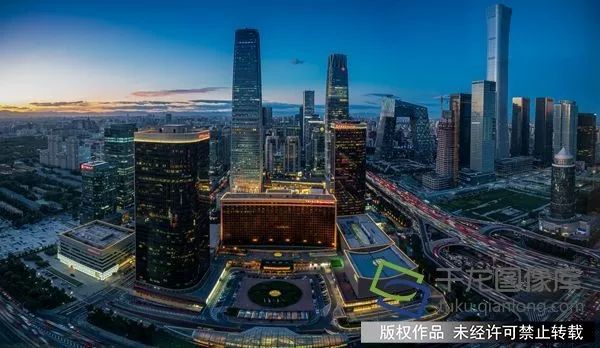 夜京城点亮北京夜经济,古玩潮玩汇聚夜市点亮京城夜经济