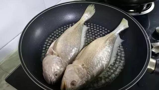 炖鱼去腥增香秘制调料,炖鱼需要放酱油醋吗