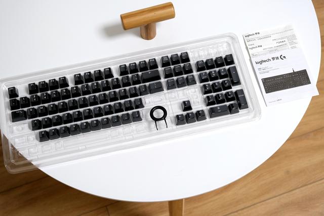 罗技g610机械键盘测评,罗技g610和910的键帽一样么