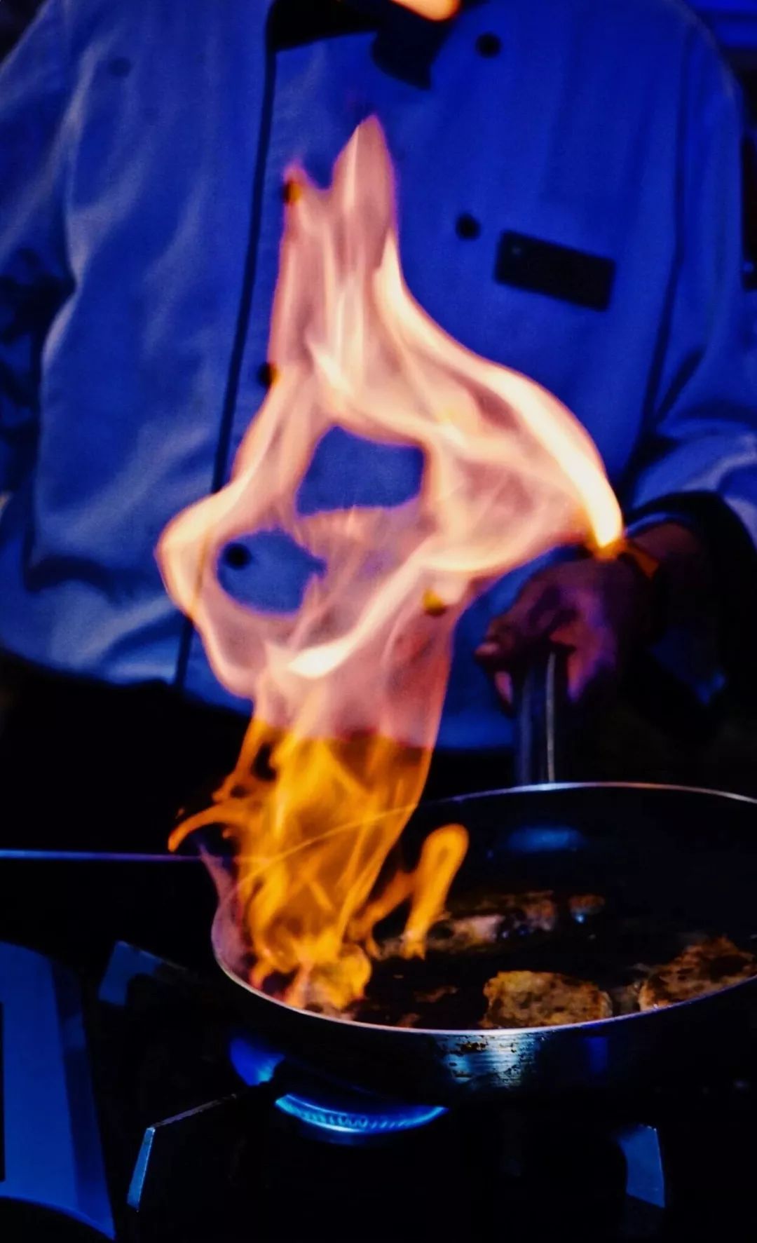 ￥299/2位-爱了！鹅肝澳牛瓦罐汤大派送，生蚝熟醉蟹牛肉煲敞开吃